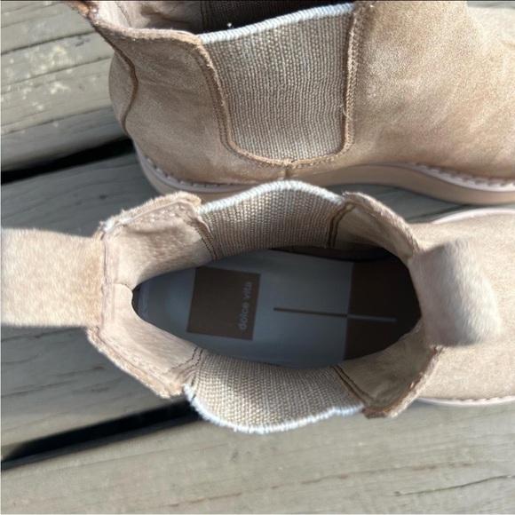 Dolce Vita Huey Tan Chelsea Platform Boot | Pull On Suede | Size 7 - Picture 5 of 9